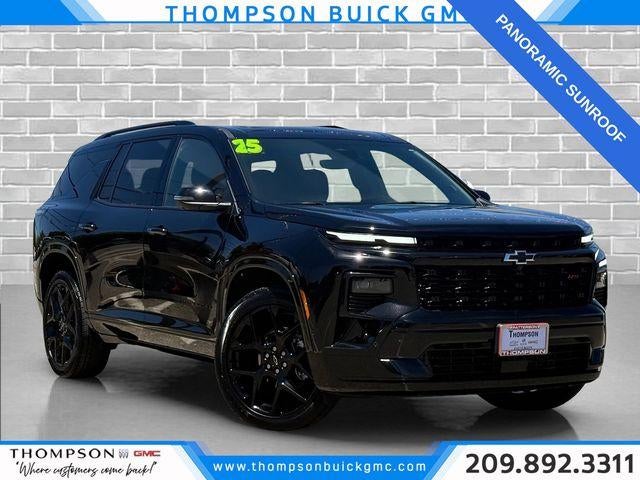 2025 Chevrolet Traverse RS in Mosaic Black Metallic — front three-quarter view