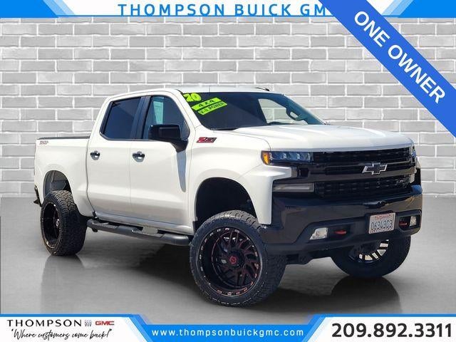 2020 Chevrolet Silverado 1500 LT Trail Boss in Summit White — front three-quarter view